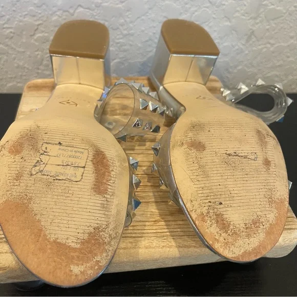 Katy Perry Silver Clear Studded Block Heel Sandals Size: 7.5 Preloved - Picture 4 of 11